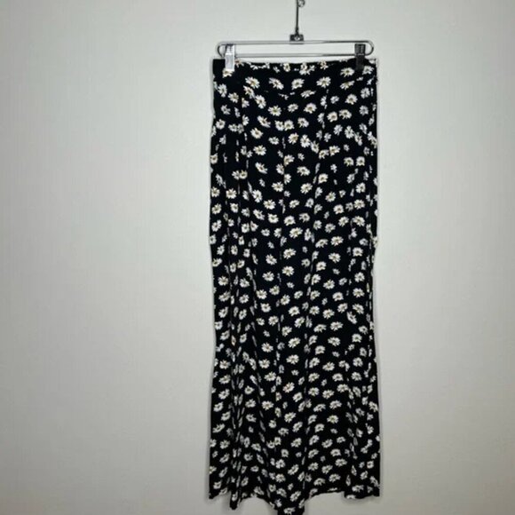 Wide Leg Flowy Pants Made in Italy Daisy Print on Black Small - Picture 1 of 9